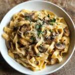 Photo of featured for Indulge in Creamy Gruyere Pasta with Sweet Caramelized Leeks and Savory Mushrooms